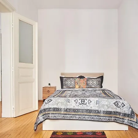 Apartment Your Heart Of *